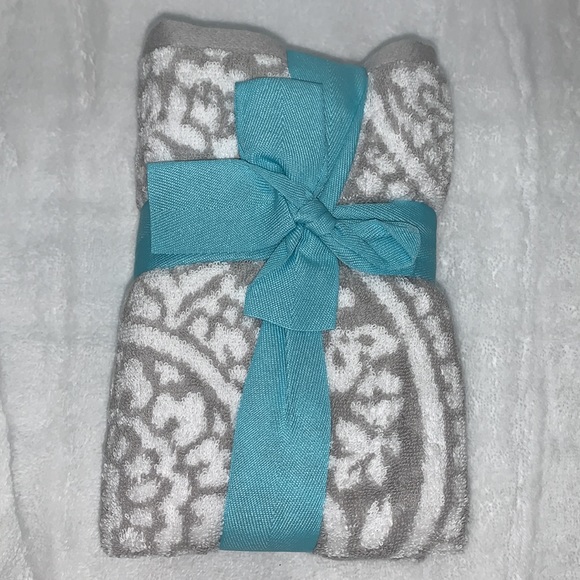 Martha Stewart Hand and Wash Towel Set, 4-Piece - Picture 5 of 11